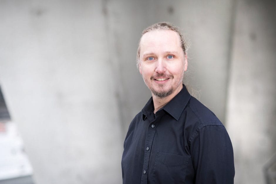 Jan Tißler, Upload Magazin, Hamburg, 21.11.2015 Foto: Patrick Lux für upload Magazin CREDIT: www.patrick-lux.de Patrick Lux, Gilbertstrasse 69, 22767 Hamburg Germany, mobile +49 177 2403821, es gelten meine AGB, einsehbar unter www.patrick-lux.de/agbPatrickLux.pdf