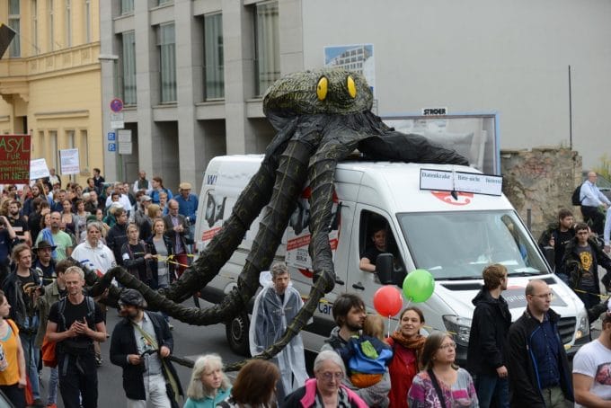 „Datenkrake“ auf einer „Freiheit statt Angst“-Demonstration. (Foto: Digitalcourage. Lizenz: CC BY-SA 2.0)